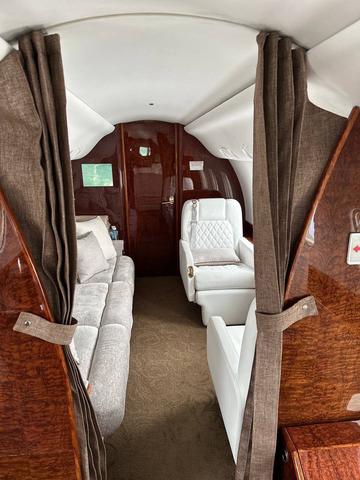 Открыть на весь экран Embraer Legacy 600 8